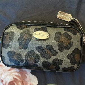 🔥SALE🔥Coach mini Sadie No Strap